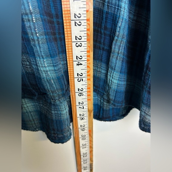 Dressbarn Blouse Top Women 2X Striped Flannel Metallic Holliday Button Down Blue - Picture 8 of 9